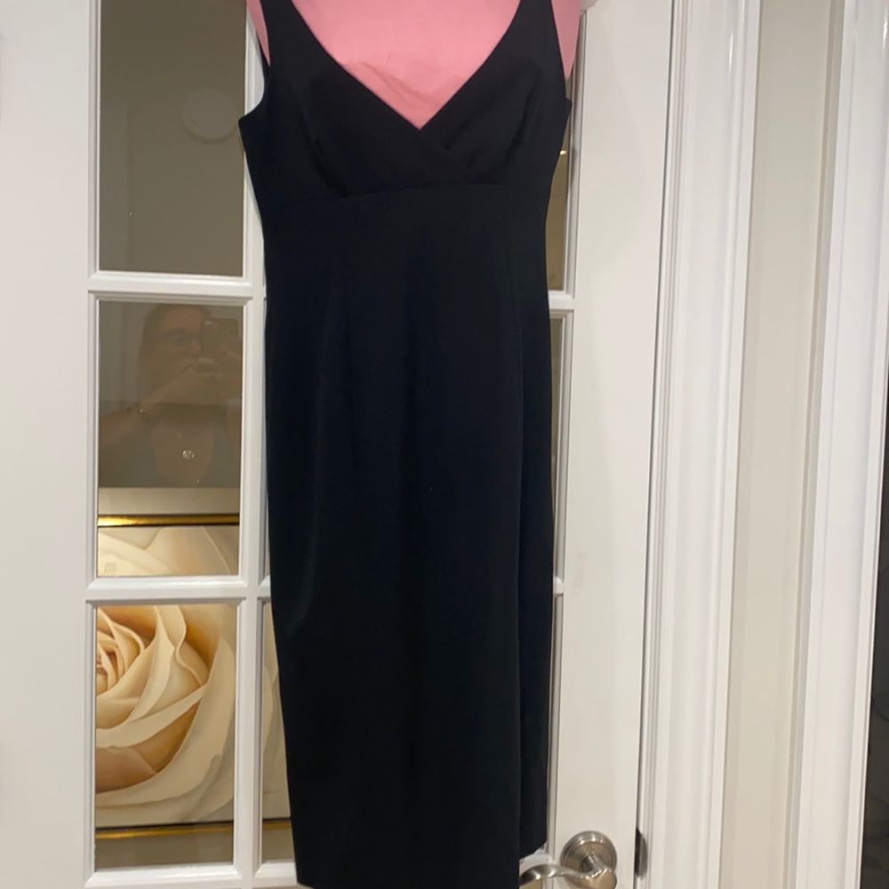 Ralph Lauren Black Wool Vneck straight dress sleeveless size 8